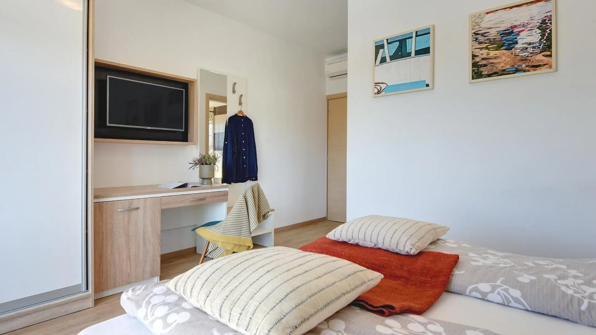 Villa Klen For 15 People Near Pula With Jacuzzi And Children Playgorund