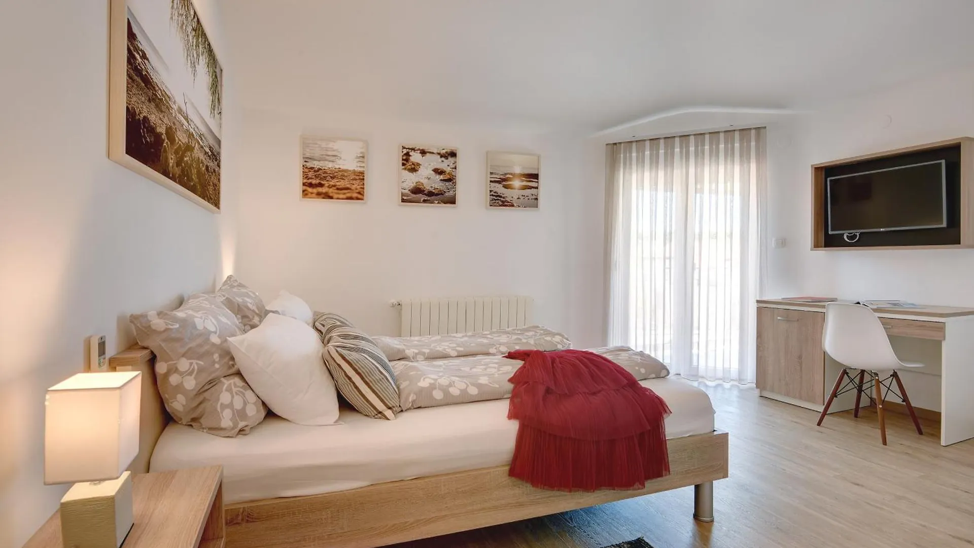 Villa Klen For 15 People Near Pula With Jacuzzi And Children Playgorund