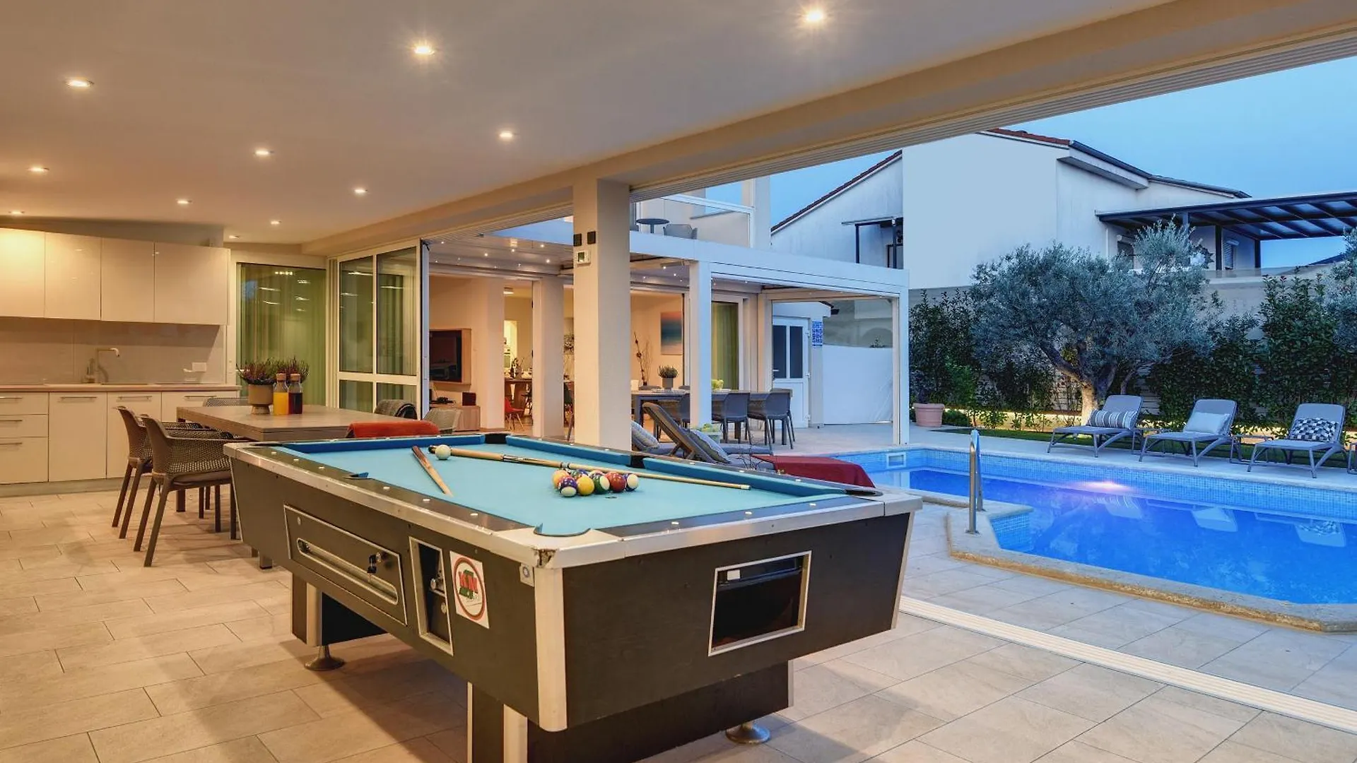 Villa Klen For 15 People Near Pula With Jacuzzi And Children Playgorund