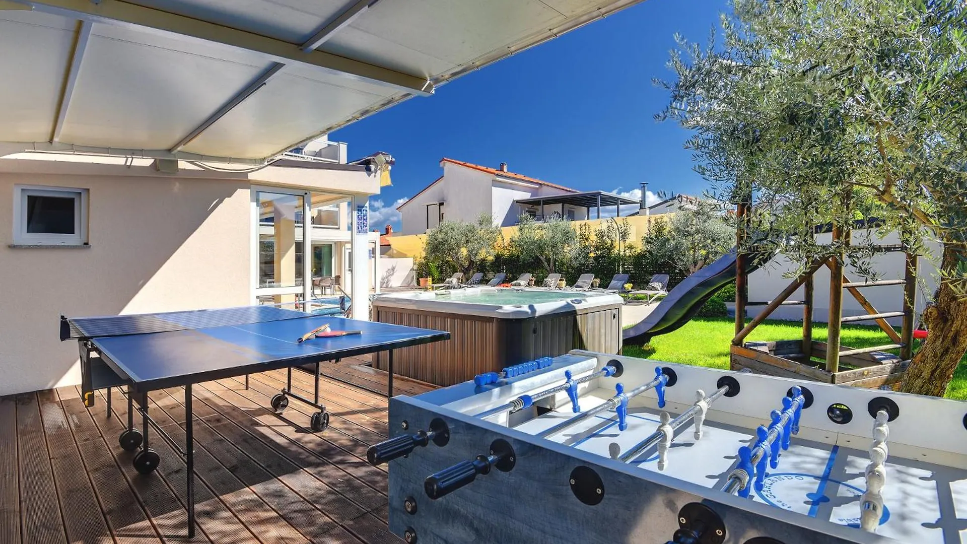 Villa Klen For 15 People Near Pula With Jacuzzi And Children Playgorund